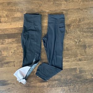 Athleta Leggings. Colorblock and Salutation